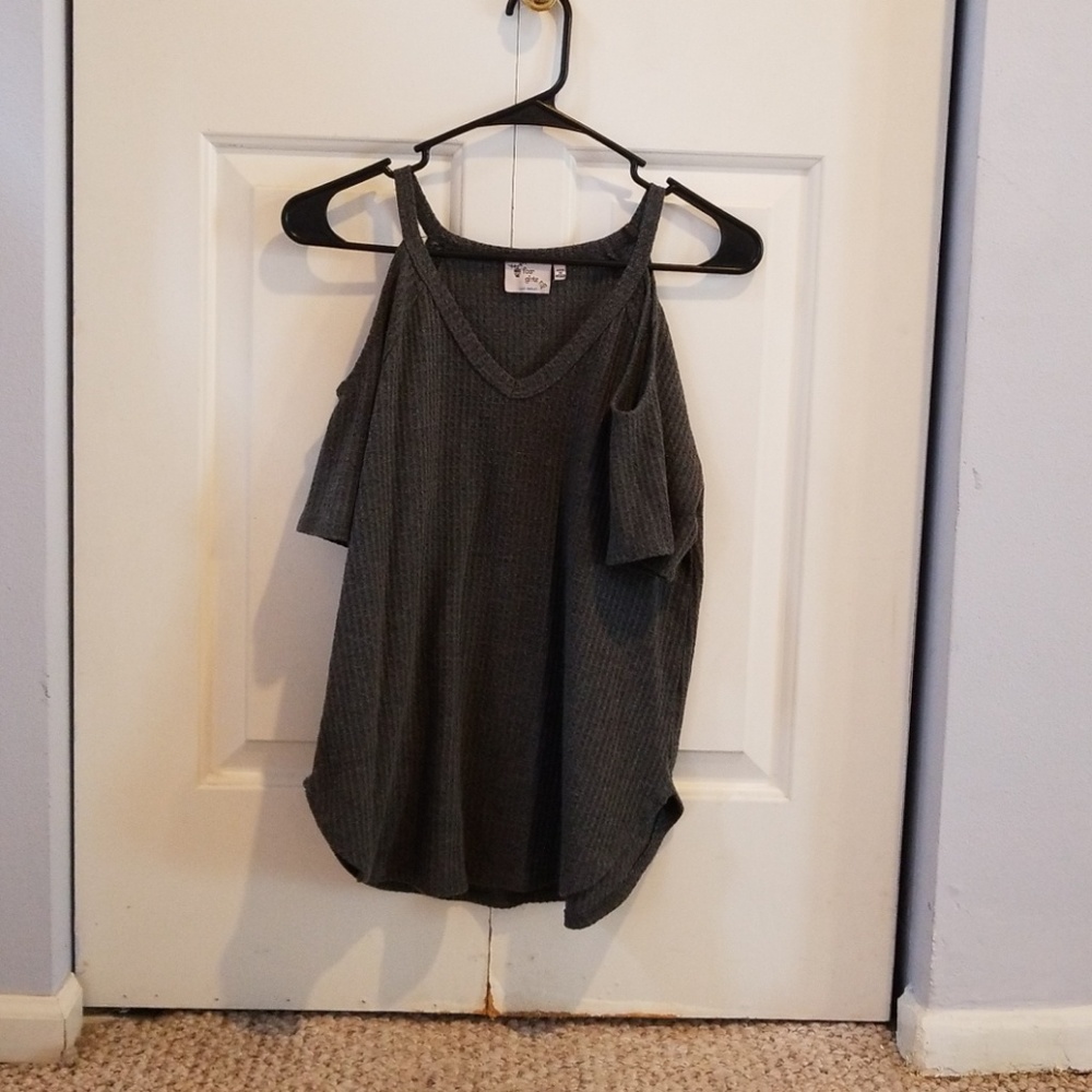 Cold shoulder grey top